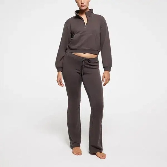 SKIMS Pants - Skims French Terry Low Rise Straight Leg Pant‎